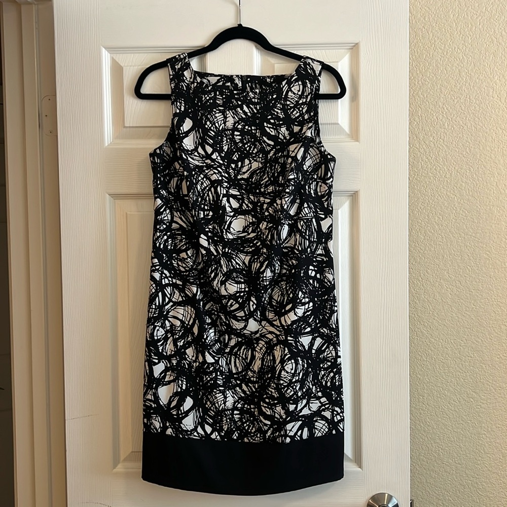 Elegant Black and White Patterned Dress